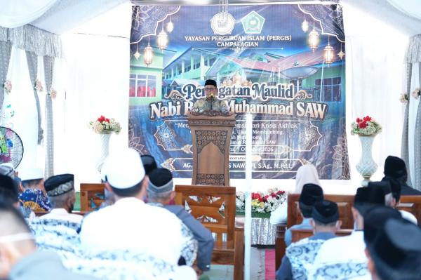 Sentil Penggunaan HP pada Anak, Sekda Sulbar Dorong Penguatan Benteng Pesantren