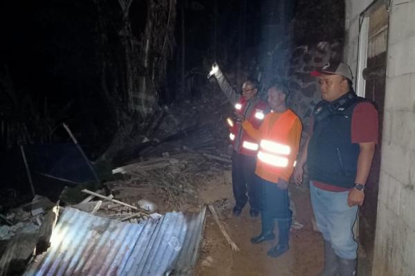 Kondisi Pascalongsor Watukumpul Pemalang, Akses Jalan Semingkir-Majakerta Ditutup