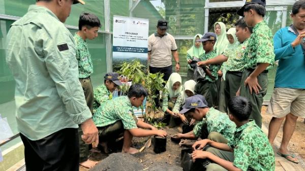 Alang-Alang Rawan Terbakar, Kawasan Gunung Arjuno Dipasangi Sekat Bakar 12 Hektare