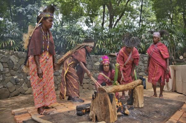 Papeda Jadi Pembuka, Kisah Hutan Sorong Selatan Ternyata Lebih Menarik dari yang Dibayangkan