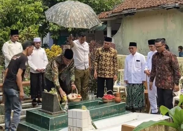 Kapolri Jenderal Suyudi Ziarah ke Makam Keluarga di Lebak, Jejak Keluarga dari Garis Ibu