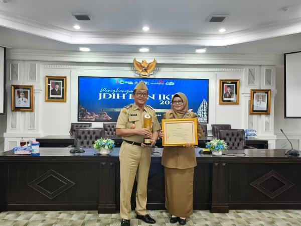 Skor JDIH DPRD Purworejo Melonjak dari 19 Jadi 93, Diganjar Penghargaan