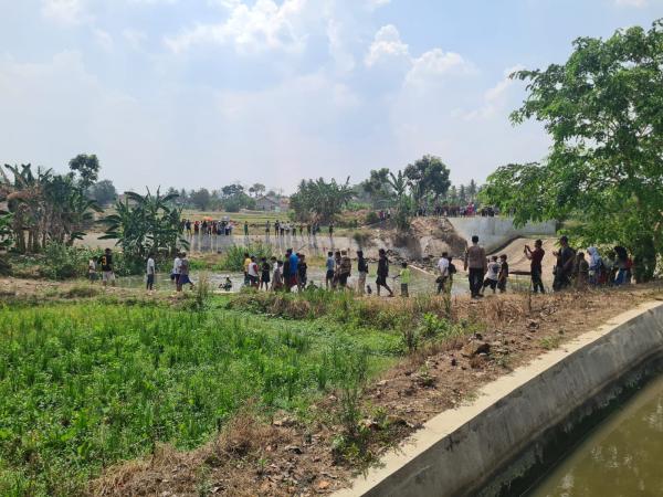 Update: Tiga Bocah Tewas Di Bendungan Widara Payung, Tiga Pasang Sandal Jadi Petunjuk