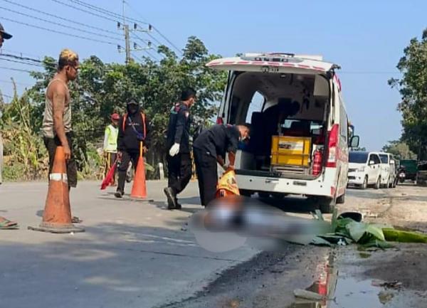 Motor Jatuh ke Kolong Truk di Jalan Bojonegoro-Cepu, Pengendara Perempuan Meninggal Dunia