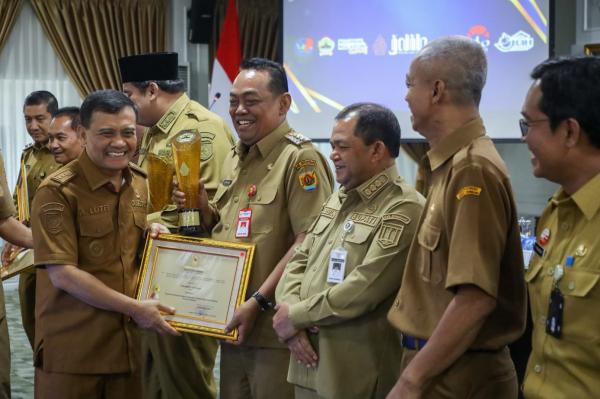 Mantap, Pemkab Grobogan Meraih 3 Penghargaan Bidang Hukum Sekaligus di Tingkat Jateng