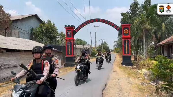 Danyon B Pelopor Kompol Roby Turun Langsung Pimpin Patroli Skala Besar di Lampung Tengah