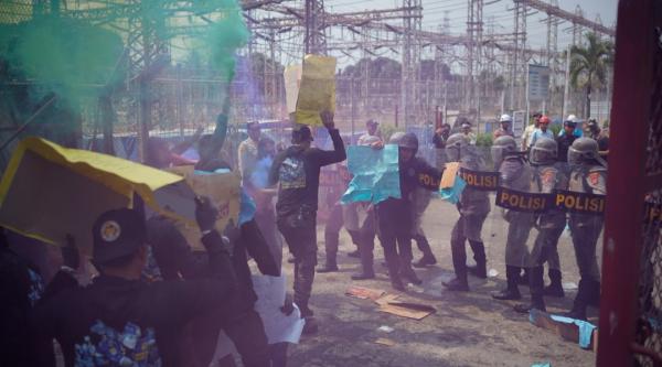 Sat Samapta Polres Cilegon Gelar Simulasi Penanganan Aksi Huru Hara di Pt Pln Persero ULTG Gitet