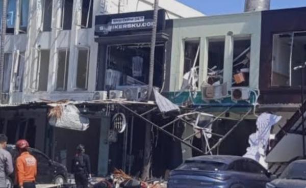 Dahsyat! Ledakan Ruko San Antonio Surabaya Rusakkan 42 Ruko, 16 Rumah Ikut Terdampak