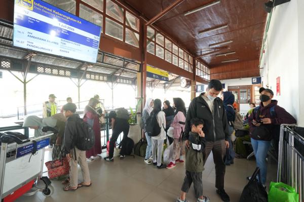 Penumpang Kereta di Stasiun Cepu Tembus 519.000, Naik 17 Persen