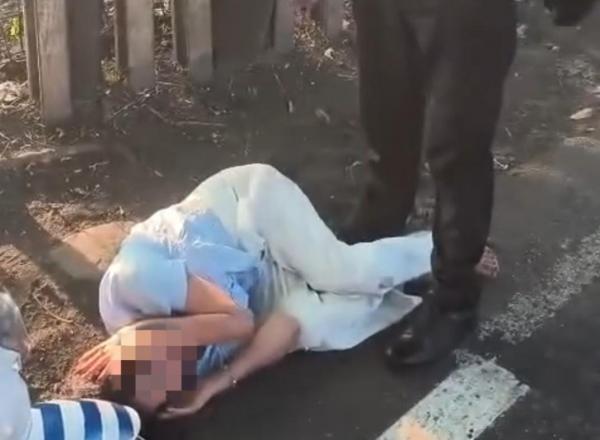 Wanita Asal Banten Bikin Heboh di Jalan Raya Waru Sidoarjo, Sempat Halangi Kendaraan