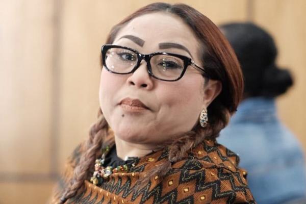 Warung Makan Nunung Srimulat Ditemukan Bungkusan, Diduga Berisi Tanah Kuburan