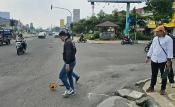 Jalan Rawa Buntu Direkonstruksi, Pengendara Diminta Kurangi Kecepatan