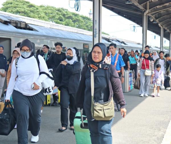 KAI Daop 3 Cirebon Layani 3,19 Juta Pelanggan hingga September 2026