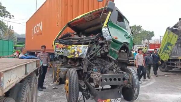 Kronologi Tabrakan Beruntun di KM 91 Tol Cipularang: Arus Merayap Lalu Diterjang Truk
