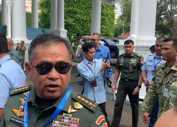 BREAKING NEWS Pangkostrad Letjen Iwan Setiawan Gantikan Letjen Mohammad Fadjar