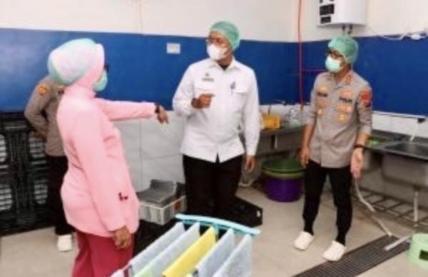 Tak Hanya Cek Menu, Polres Malang Pantau Pengolahan MBG hingga Distribusi