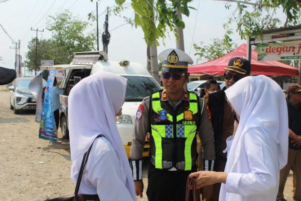 Petugas Gabungan Cek Kendaraan di Pringsewu, Warga Diingatkan Taat Pajak