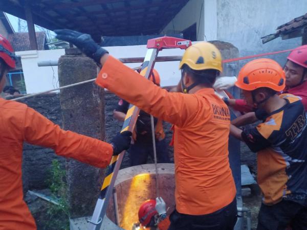 Tercebur Sumur Sedalam 12 Meter, Warga Pemalang Ditemukan Meninggal Dunia