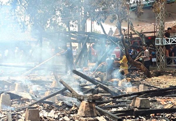 Kebakaran di Kalimaro Kedungjati Grobogan,Tiga Rumah Warga Ludes dan Rusak Kerugian Rp300 Juta