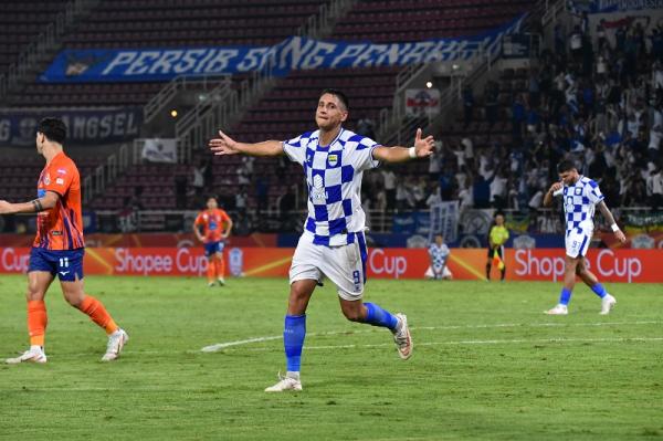 Aksi Pukul Balik Luar Biasa, Persib Sukses Curi 3 Poin Penuh di Markas Port FC