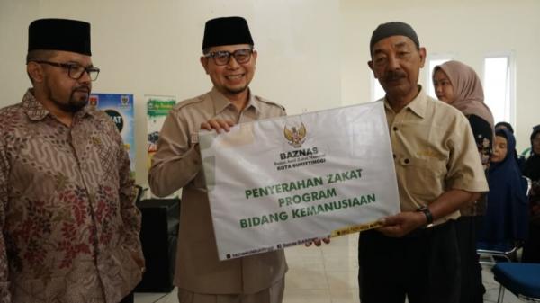 52 Mustahik di Bukittinggi Terima Bantuan Zakat Rp38,87 Juta