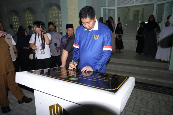 Menteri PKP Resmikan Rusun Yayasan Nur Ilmi Prawira Subang, Santri Dapat Hunian Layak dan Nyaman