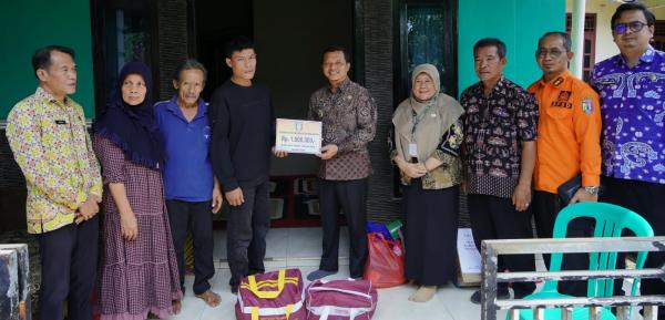 Tiga Bocah Meninggal Tenggelam Di Bendung Widara Payung, Keluarga Korban Terima Santunan