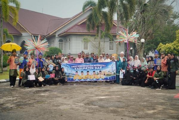 Karnaval Antar Perangkat Daerah, Dinas Kominfo Siak Bawa Pesan Keamanan Digital Lewat Teatrikal