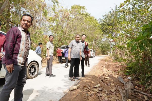 Perbaikan Jalan - Kelancaran Akses Wisata Kemujan Karimunjawa Jadi Prioritas, Ruas Desa Diintervensi