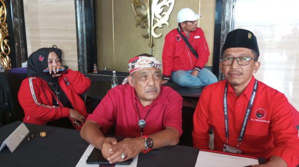 DPR RI Dituntut Segera Bersikap Tegas  Terkait Polemik Ijazah Wapres Gibran Usai Putusan MK