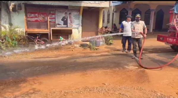 Viral Debu Jalan Desa Mangkrak di Kecapi Picu Debu dan ISPA, Sosok Ini Terjun Lokasi