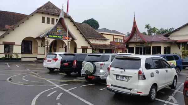 Delapan Oknum Satpol PP Bukittinggi Ditahan, Pemko Ajukan Penangguhan, Tim UFdK Apresiasi Polisi