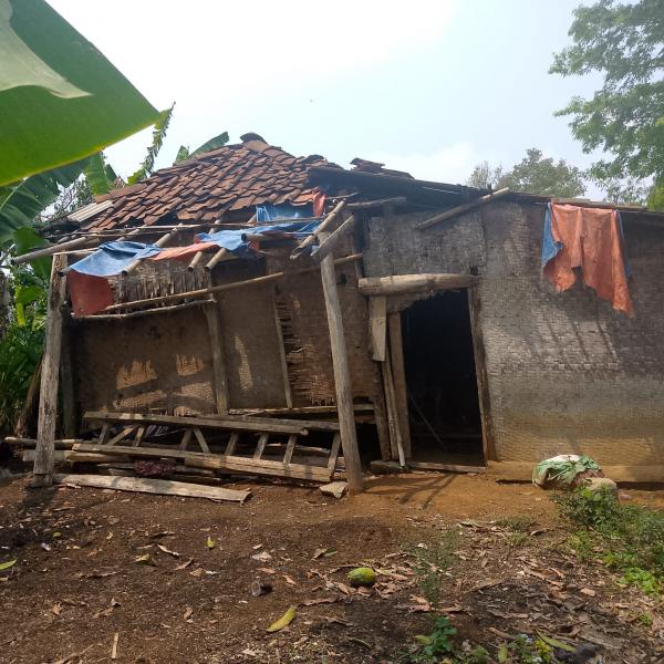 Pemdes Cibadak Cibeber Gagas Relisa, Patungan Rp5.000 untuk Warga Kurang Mampu