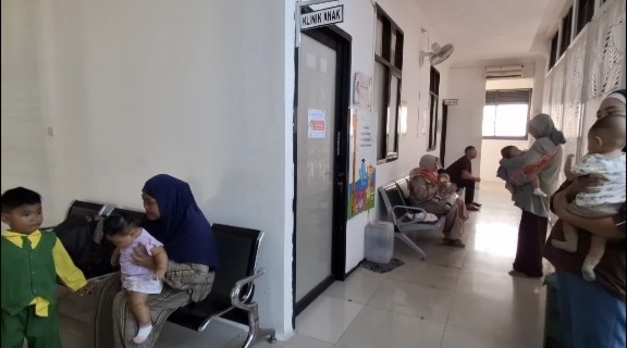 Pasien Superflu di Sidoarjo Melonjak 25 Persen, Anak-anak Mendominasi hingga Rumah Sakit Kewalahan