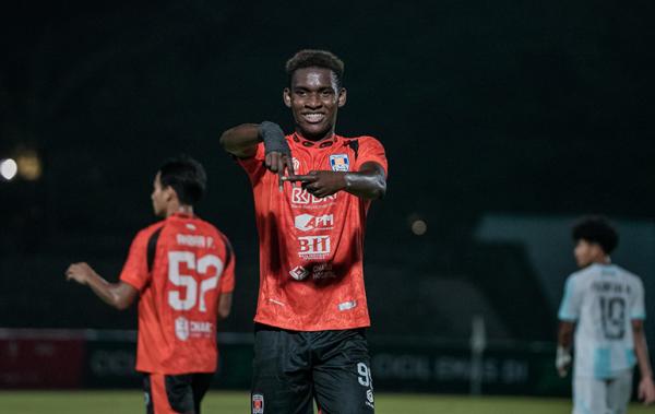 Striker Kendal Tornado FC Ousmane Maiket Tampil Impresif di Awal Kompetisi, Ini Katanya