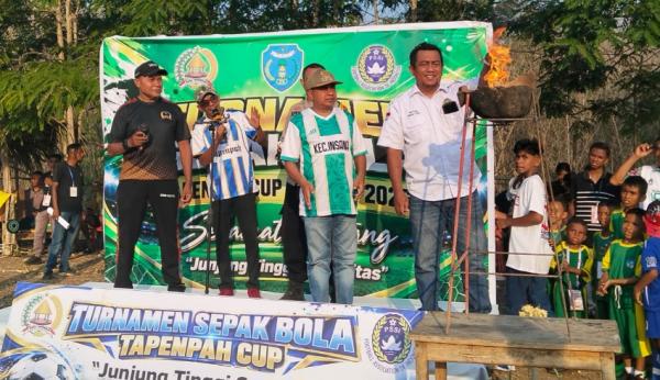 Ketua Askab PSSI TTU Buka Tapenpah Cup I, Bidik Bibit Pesepak Bola Berbakat