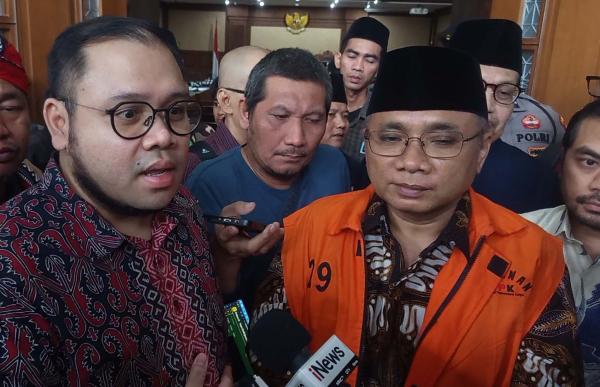 Bongkar Gaya Hidup Mewah Penikmat Kuota Haji, Gus Yaqut: Ada yang Beli Range Rover Hingga Villa