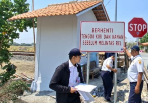 ​Demi Keselamatan Warga, 10 Pos Jaga Pelintasan Kereta Api Baru Dibangun di Grobogan