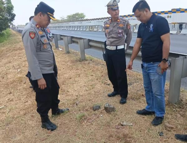 Bus Suporter Dilempar Batu di Cirebon, Dua Penumpang Luka