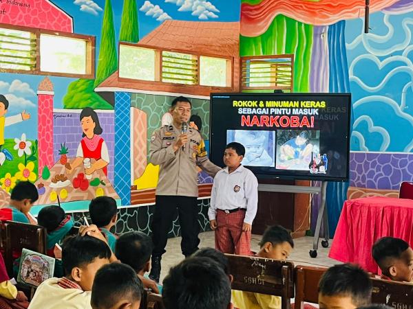 Cegah Bullying Sejak Dini, Polisi Ajak Siswa SDN Sugihan 01 Berani Melapor
