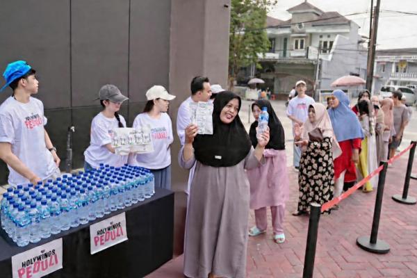 Aksi Nyata 10.000 Masker dan Alat Pemadam Bantu Warga Terdampak Karhutla di Kalimantan dan Sumatra