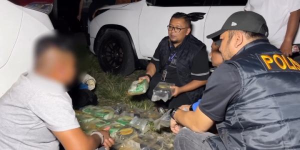 Kejar-kejaran di Langkat, Polisi Tabrak Mobil Pembawa 24 Kg Sabu