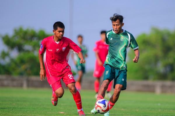 Persibo Bojonegoro Menang 6-2 atas Persis EPA U-20 pada Laga Perdana TC di Solo