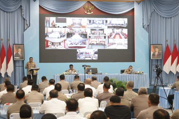 Kapolda Riau Tegaskan Penagananan Jangan Sampai Tunggu Viral, Pelayanan Publik Jadi Prioritas