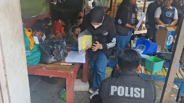 Polda Jatim Gerebek Kampung Narkoba Jalan Kunti Surabaya, Belasan Orang Diamankan