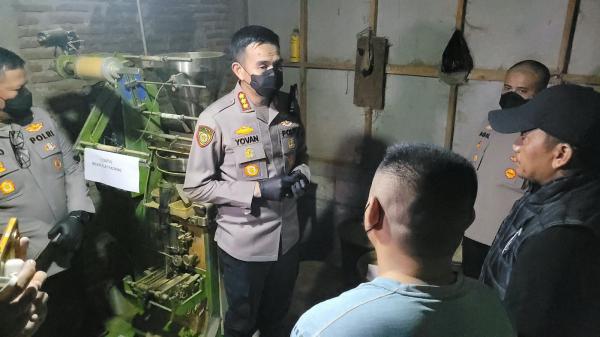 Polresta Cilacap Bongkar Pabrik Jamu Ilegal, 2 Orang Diringkus