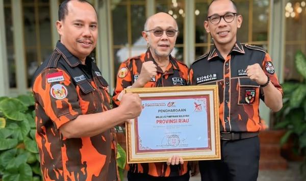 MPN Pemuda Pancasila Beri Penghargaan ke MPW Riau atas Kaderisasi, Cetak 570 Kader dalam 2 Tahun