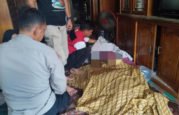Sesosok Mayat Laki-laki Ditemukan Membusuk di Jurang di Sindangbarang
