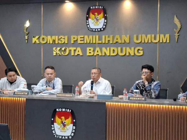 Refleksi Pemilu di KPU Kota Bandung, Anas Urbaningrum Ingatkan Pentingnya Independensi Penyelenggara