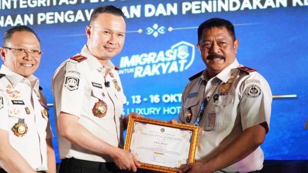 Bongkar Kejahatan 19 WNA Pelaku Love Scamming, Imigrasi Kualanamu Sabet Award
